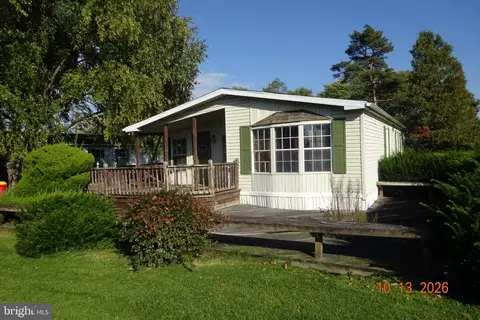 194 Rustic Dr, Shippensburg, PA 17257