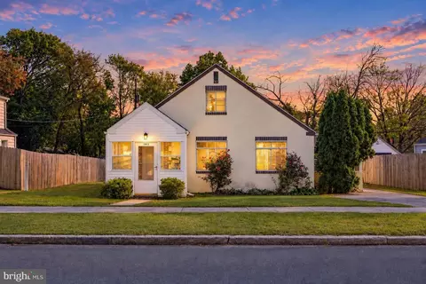 1911 Kent Dr, Camp Hill, PA 17011