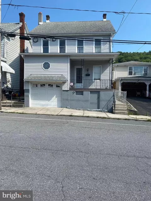 310 W Bertsch St, Lansford, PA 18232