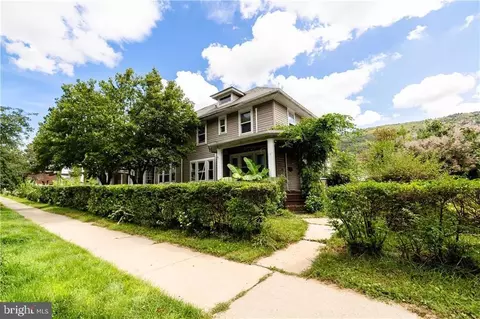 418 Franklin Ave, Palmerton, PA 18071