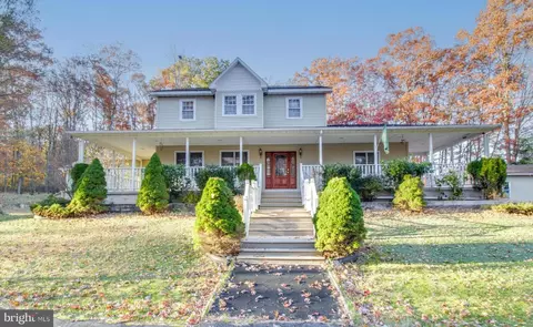 305 Packer Dr, Weatherly, PA 18255