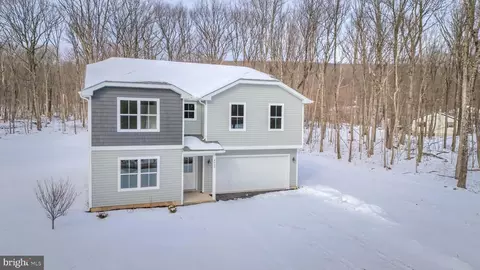 4665 Forest St, Lehighton, PA 18235