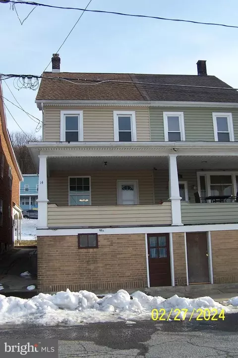 14 W Abbott St, Lansford, PA 18232