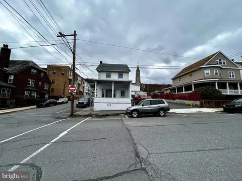 124 E Bertsch St, Lansford, PA 18232