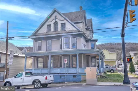 102 E Patterson St, Lansford, PA 18232