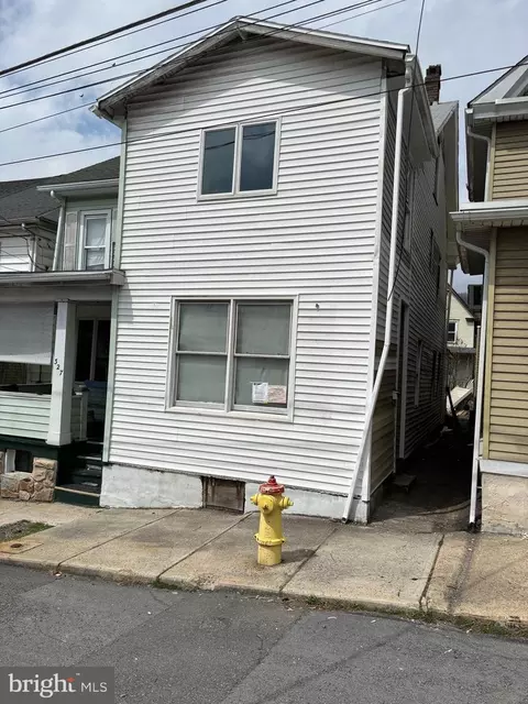 325 W Ridge St, Lansford, PA 18232