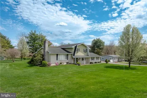 421 S 9th St, Lehighton, PA 18235