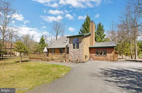 60 Estates Dr, Lake Harmony, PA 18624