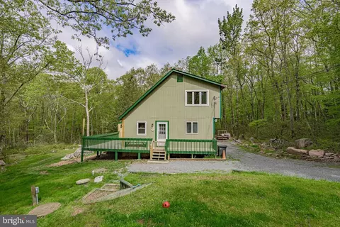 201 Mountain View Dr, Jim Thorpe, PA 18229