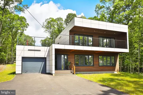 862 Beaver Run Dr, Lehighton, PA 18235