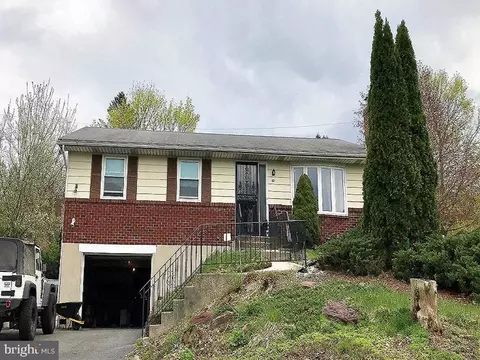 421 Birch Dr, Lehighton, PA 18235
