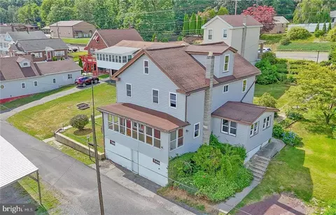114 E Diaz Ave, Nesquehoning, PA 18240
