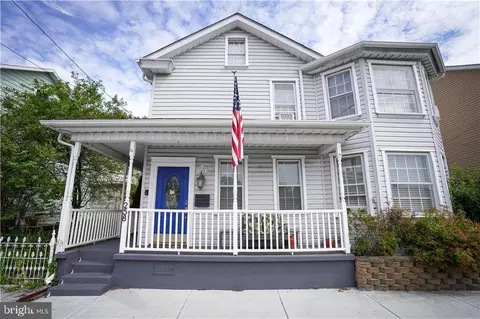 258 W Ludlow St, Summit Hill, PA 18250