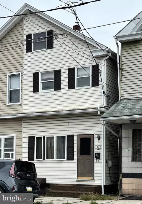 26 W Ludlow St, Summit Hill, PA 18250