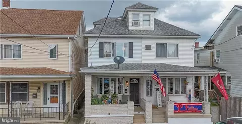 144 E White St, Summit Hill, PA 18250