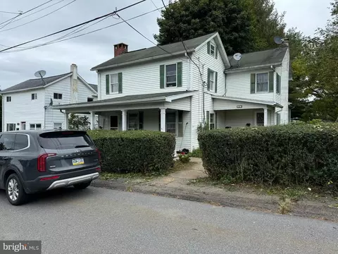 27 Franklin St, Weatherly, PA 18255