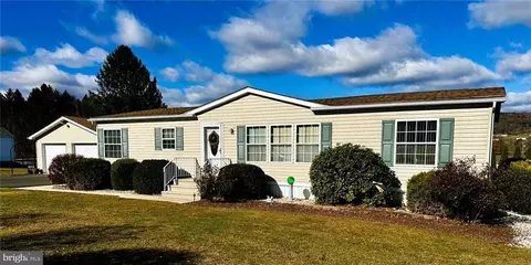 3004 Blakeslee Blvd W, Lehighton, PA 18235