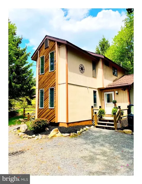 3 Parker Mew, Albrightsville, PA 18210