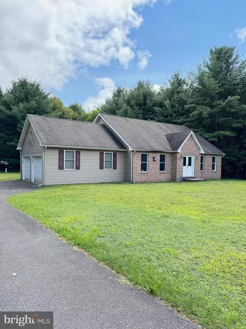 66 Hummingbird Dr, Jim Thorpe, PA 18229