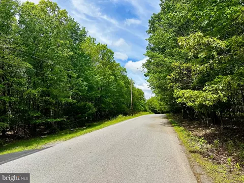E Mountain Top Road, Summit Hill, PA 18250