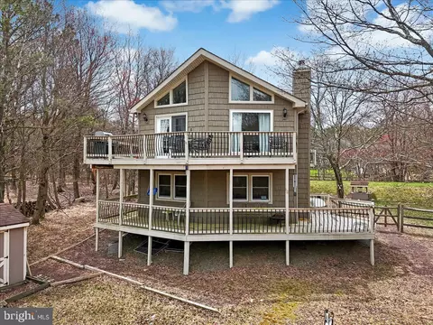124 Lindbergh Cir, Albrightsville, PA 18210