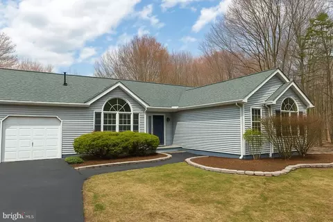 516 Old Stage Rd, Albrightsville, PA 18210
