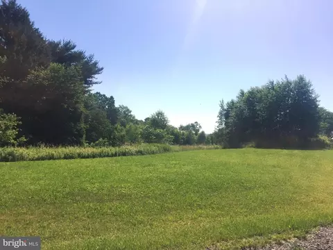 7 Robert Henry Cir, Lehighton, PA 18235