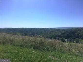 11 Robert Henry Cir, Lehighton, PA 18235