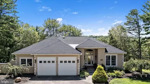 1035 Green St, Lehighton, PA 18235