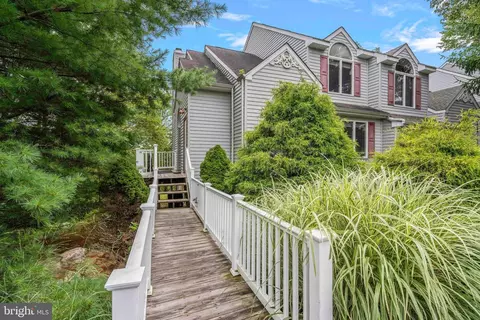 164 Laurelwoods Dr, Lake Harmony, PA 18624