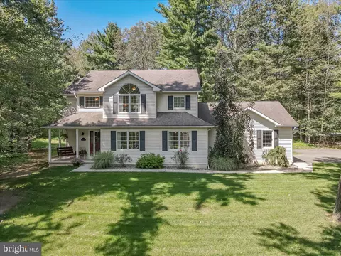 35 Pine Needle Dr, Lehighton, PA 18235