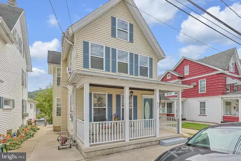 431 Center Ave, Jim Thorpe, PA 18229