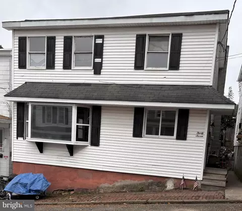 37 Jones St, Lansford, PA 18232