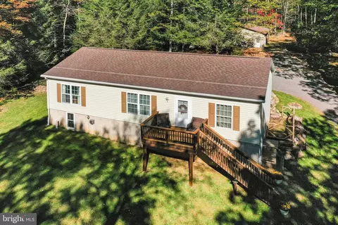 1342 N Old Stage Rd, Albrightsville, PA 18210