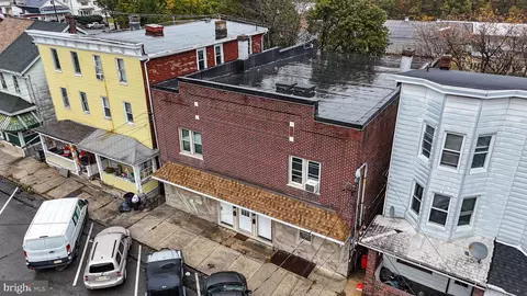 231 E 233 E Ridge St, Lansford, PA 18232