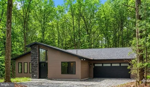 71 Forest Lake Dr, Jim Thorpe, PA 18229