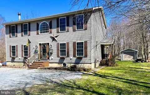 14 Minnie Ha Ha Rd, Albrightsville, PA 18210