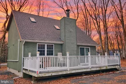 32 Bear Ln, Jim Thorpe, PA 18229
