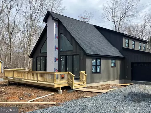 44 Kipling Ln, Albrightsville, PA 18210