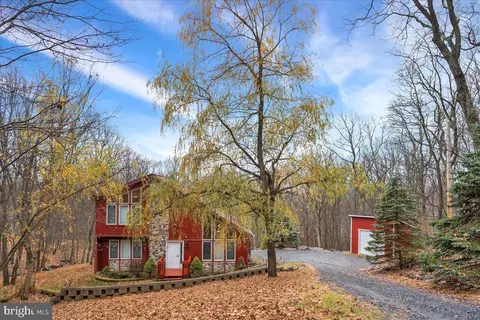 11 Winding Way, Albrightsville, PA 18210