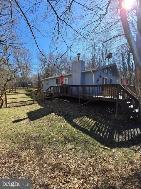 17 Van Doren Mews, Albrightsville, PA 18210