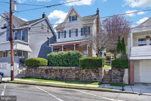 228 W Abbott St, Lansford, PA 18232