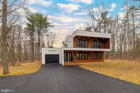 107 Teliha Dr, Lehighton, PA 18235