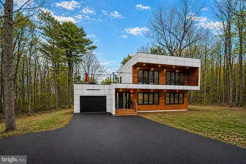 107 Teliha Dr, Lehighton, PA 18235