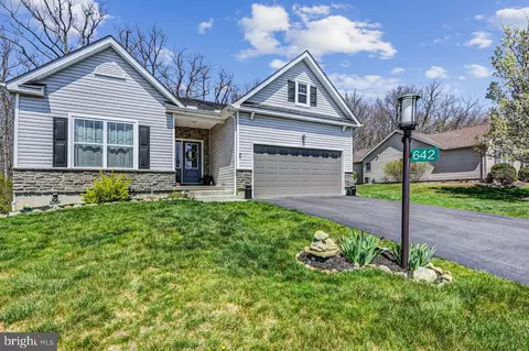 642 W Oak Ln, White Haven, PA 18661
