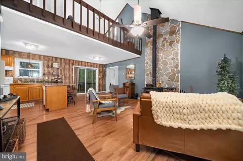 152 Wild Creek Dr, Jim Thorpe, PA 18229