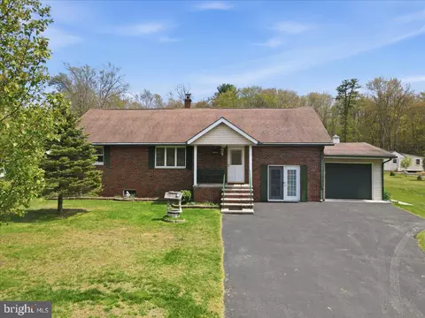 1045 Forest St, Lehighton, PA 18235