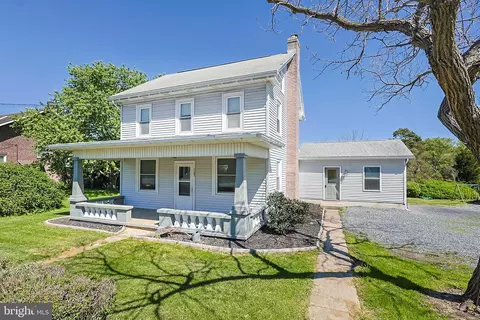 1131 E Lizard Creek Rd, Lehighton, PA 18235