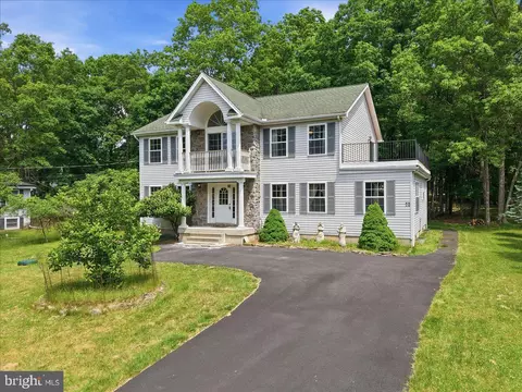 63 Fox Hill Rd, Albrightsville, PA 18210