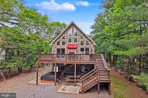41 Lupine Dr, Lake Harmony, PA 18624
